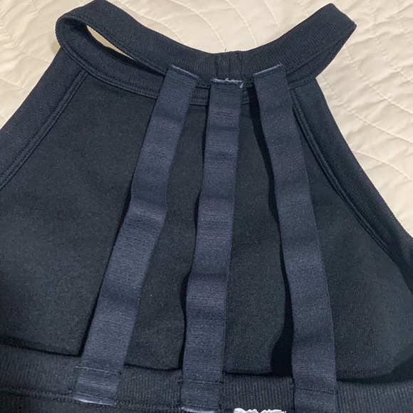 Fabiletics sport bra - Picture 5 of 7